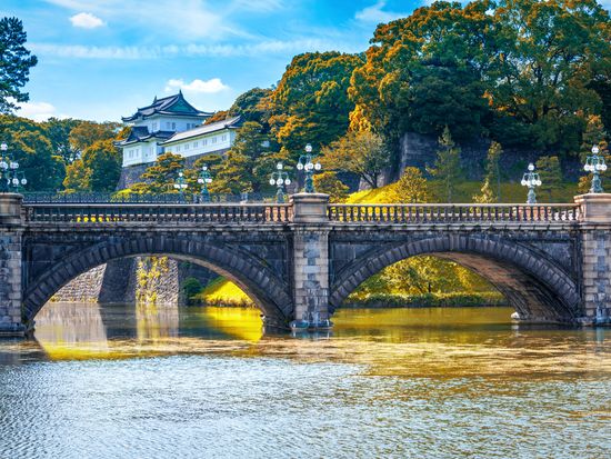 Explore the East Gardens of the Imperial Palace